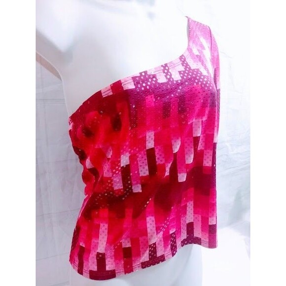 One Shoulder Barbiecore Sparkly Geometric Crop Top - Picture 3 of 7